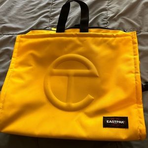 Teflar eastpak yellow backpack